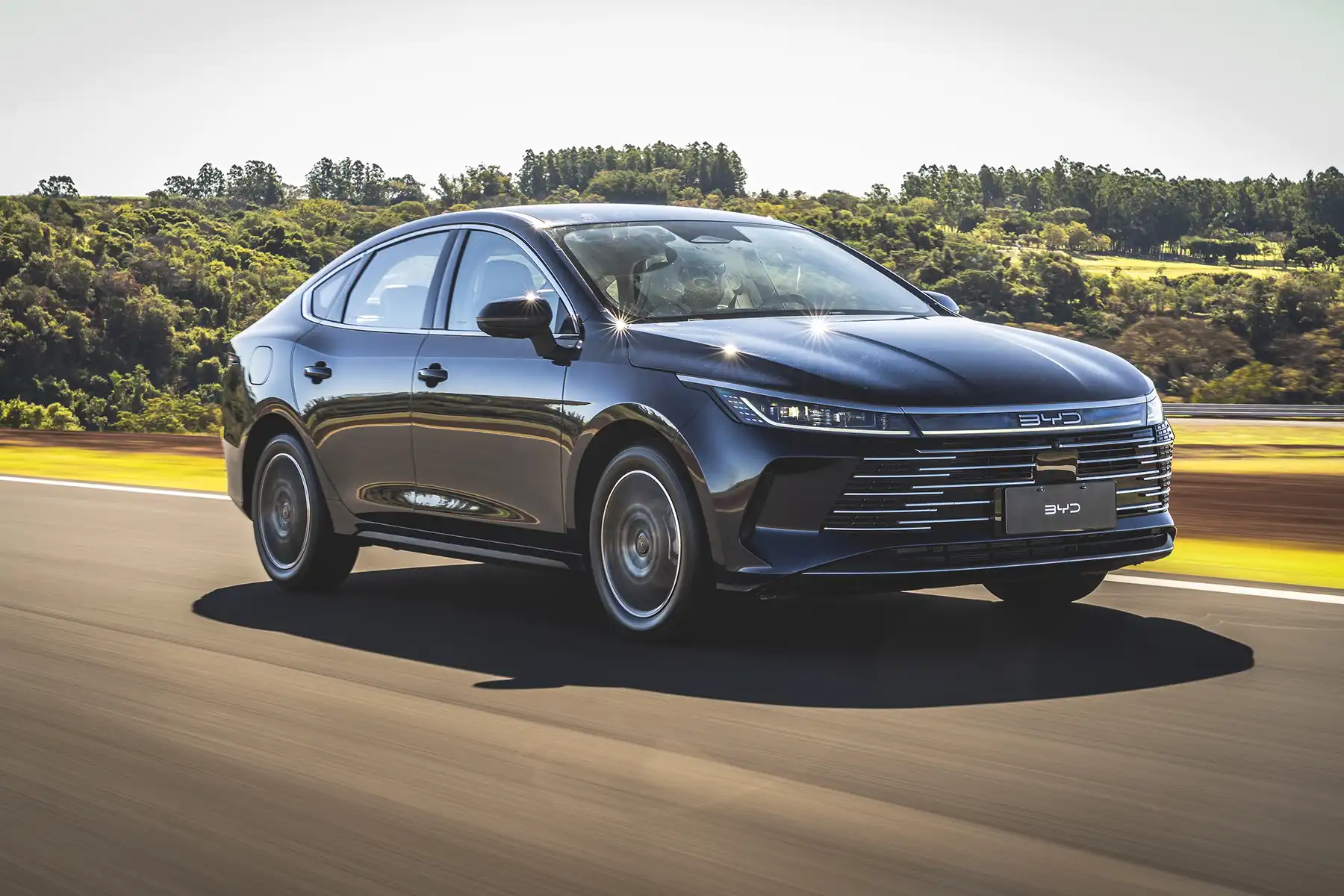 BYD vende mais de 100 mil carros