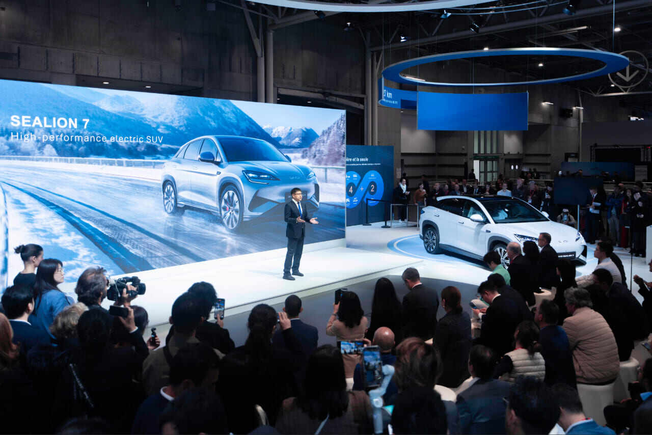 BYD en el Salón del Automóvil de 2024