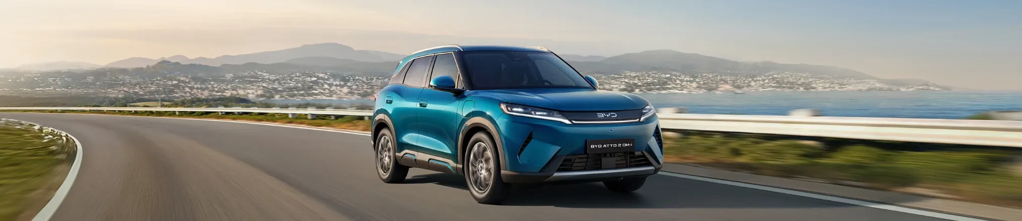BYD ATTO 2 DM-i SUV compatto ibrido plug-in vista frontale promo noleggio privati