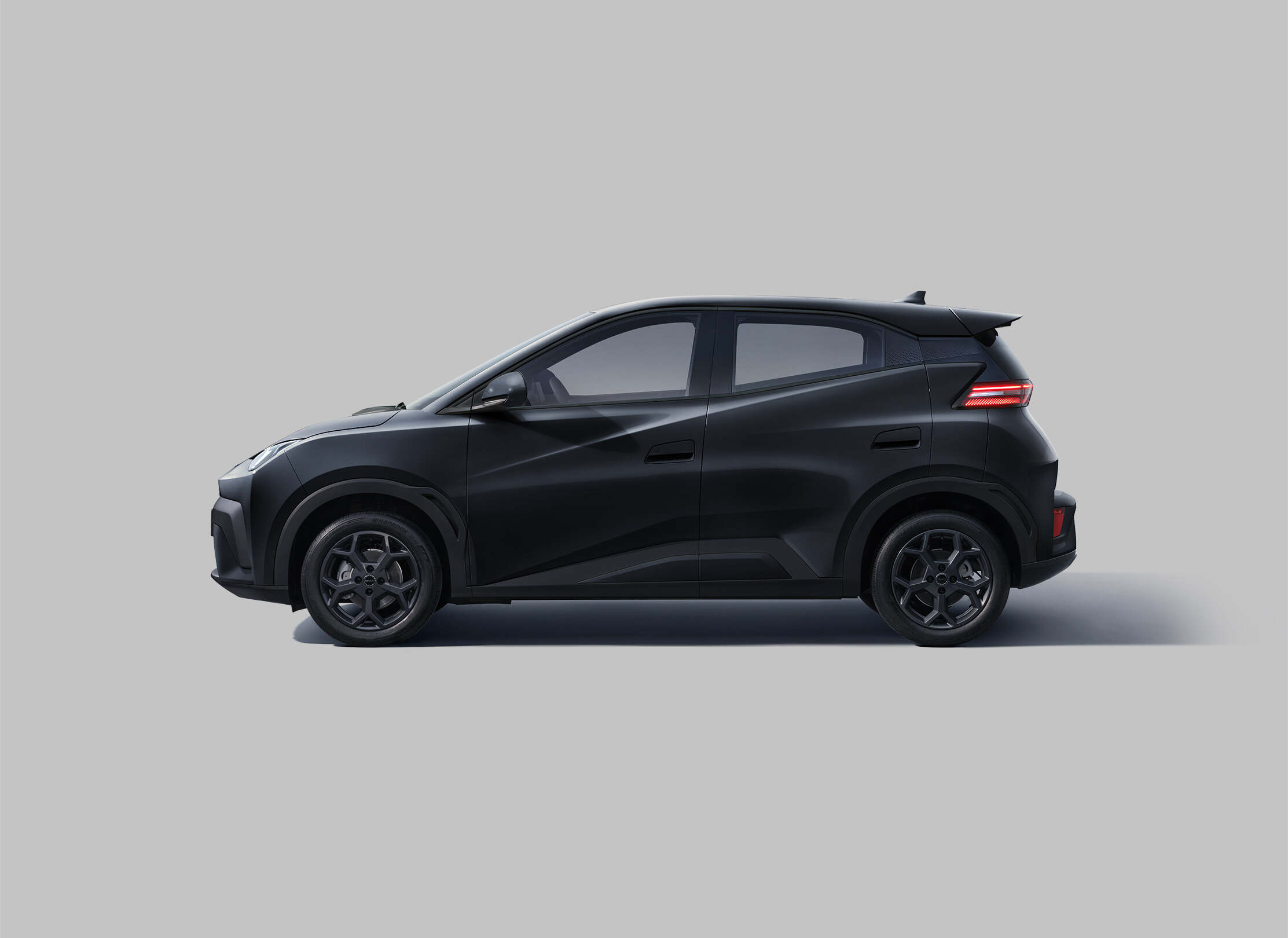 BYD DOLPHIN MINI - byd-dolphin-mini-gl-kx013016076 - Obsidian Black