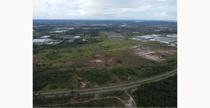 Parte do terreno onde será construída a nova fábrica de carros elétricos e híbridos da BYD