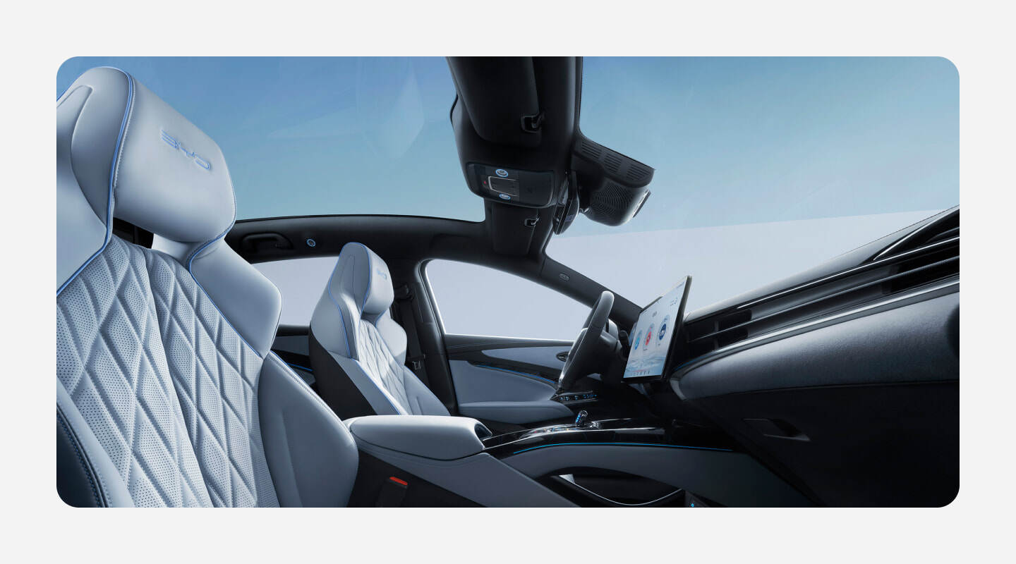 Integrated sport seats