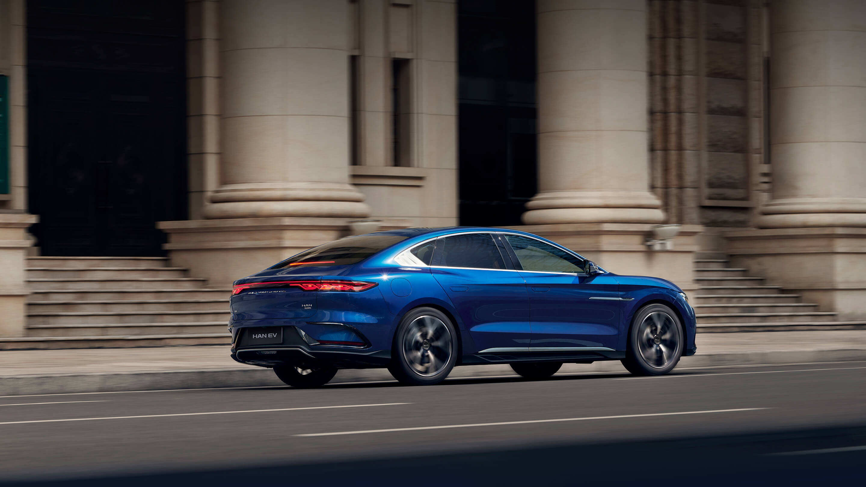 BYD HAN: Sleek and sporty sedan | BYD AUTO