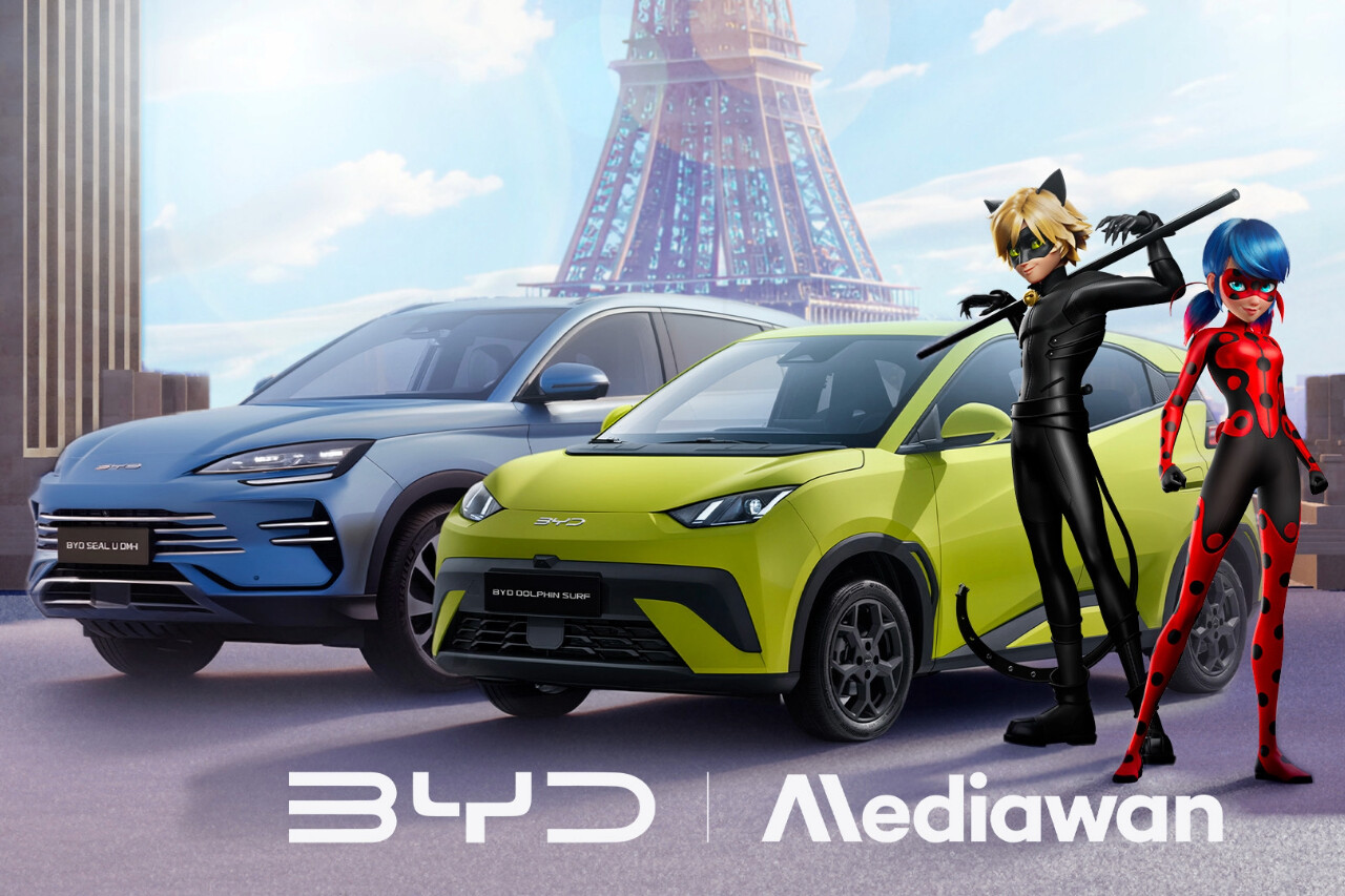 Ilustración del BYD Dolphin Surf y BYD SEAL U DM-i junto a Miraculous Chibi