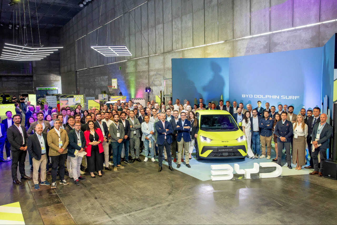 BYD ADOLPHIN SURF en el evento de lanzamiento