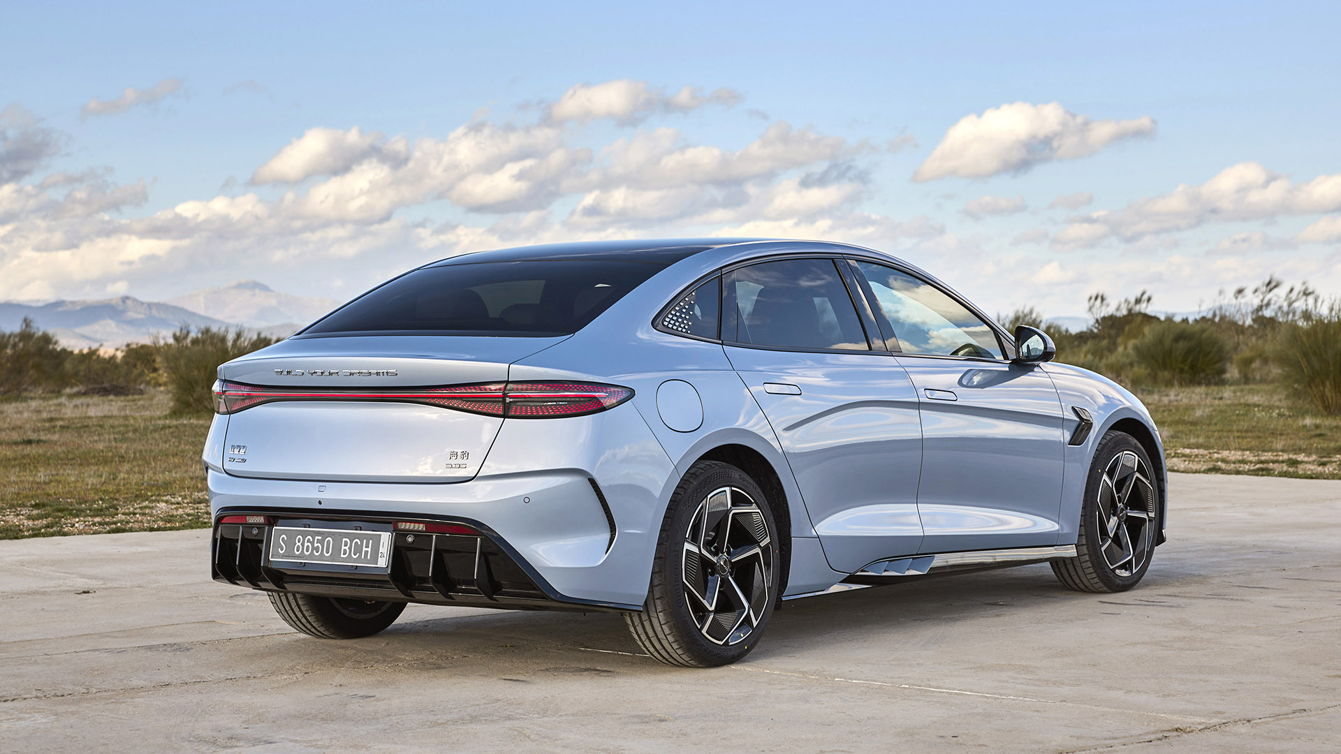 Seal Road light blue exterior back mob