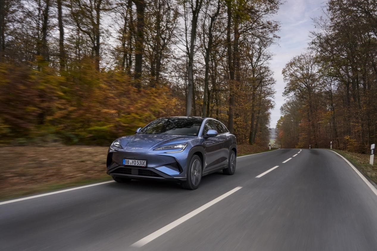 BYD introduces sporty BYD SEALION 7 to European market