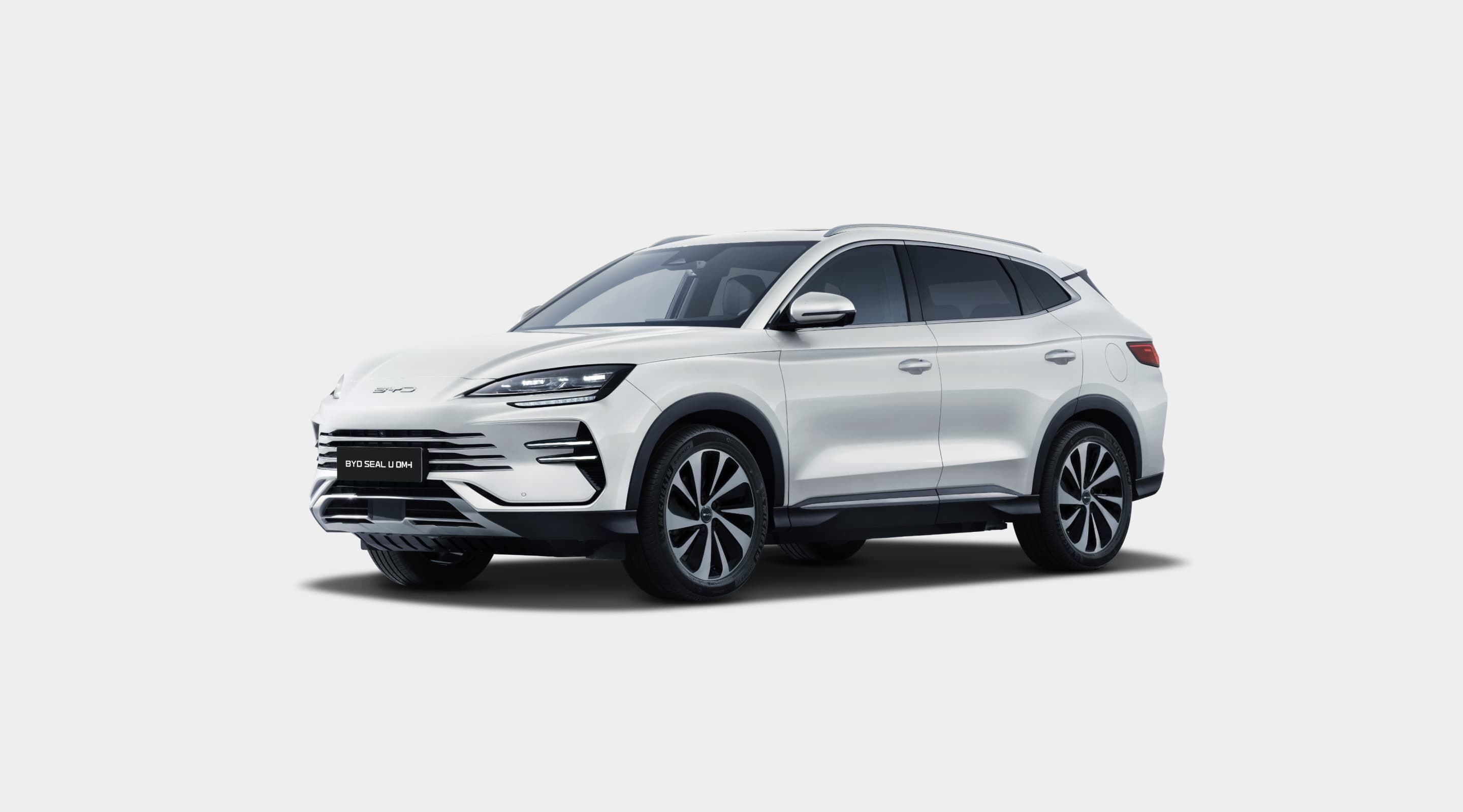 BYD SEAL U DM i Najnowocze niejszy Hybrydowy SUV Typu Plug in BYD Polska