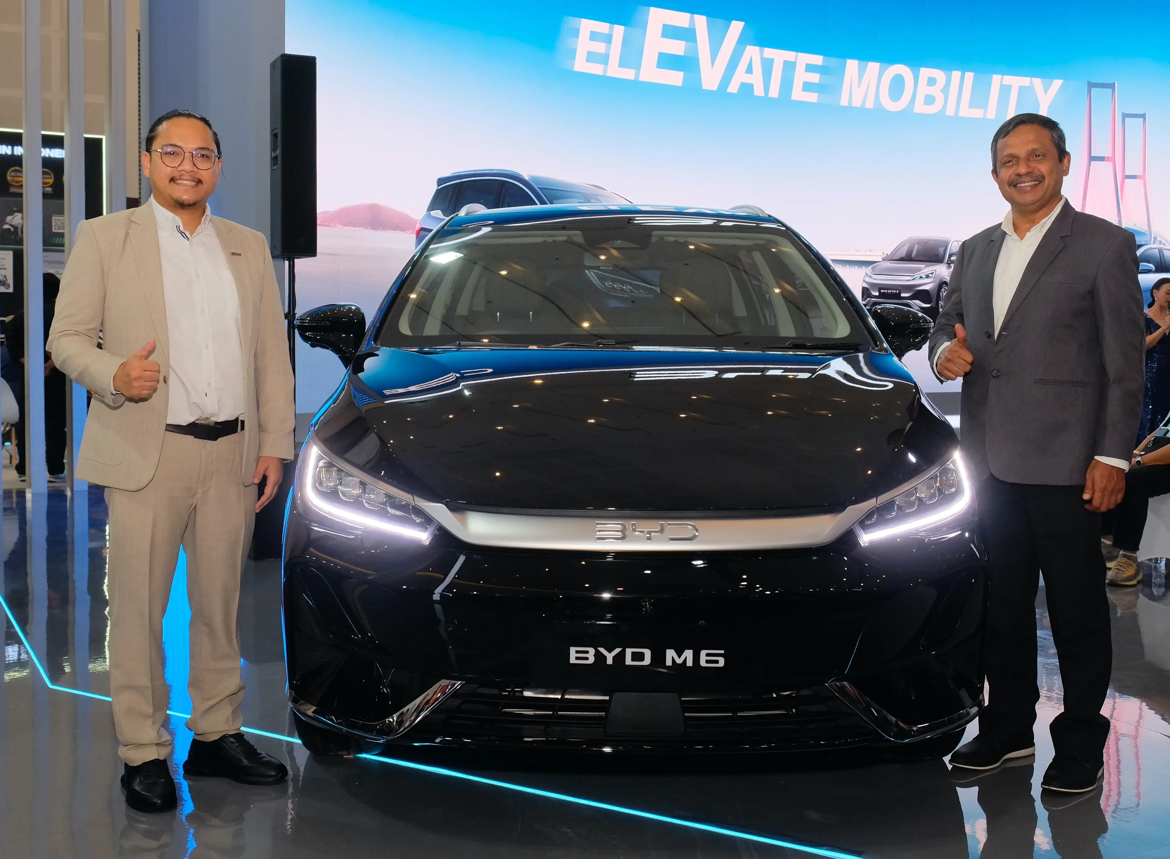 BYD M6 di GIIAS Surabaya 2024