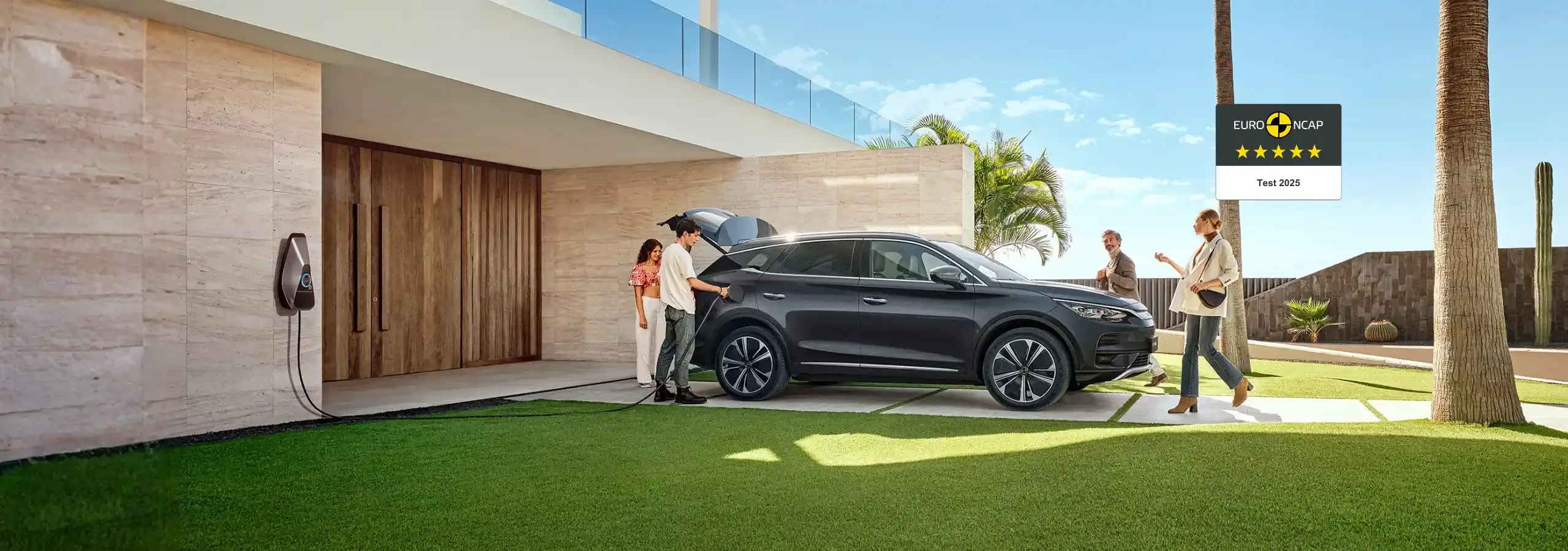 BYD TANG: SUV 7 posti elettrico a trazione integrale AWD