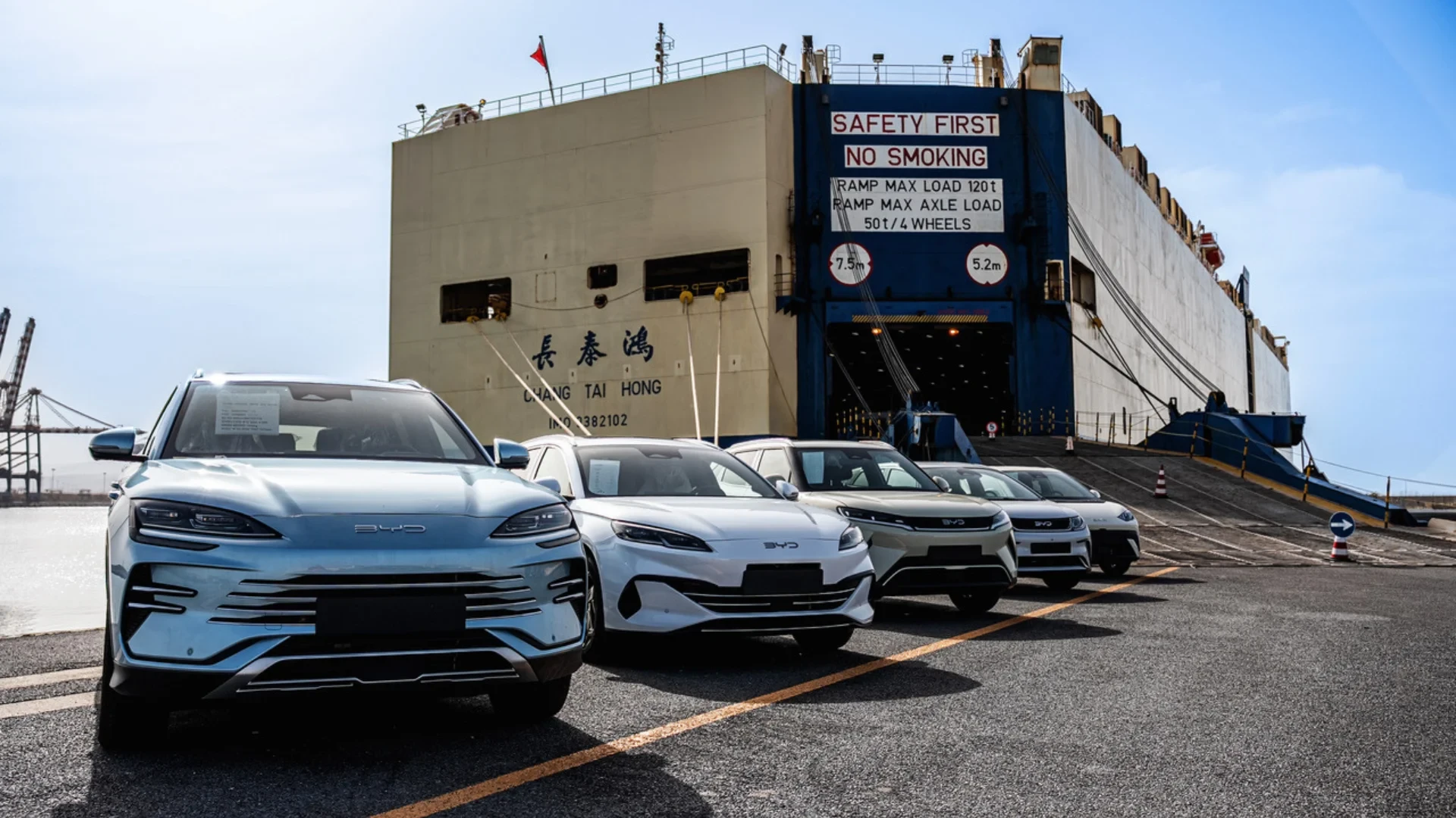 BYD annuncia l’avvio operativo di una partnership logistica in Italia, con Gioia Tauro come hub strategico