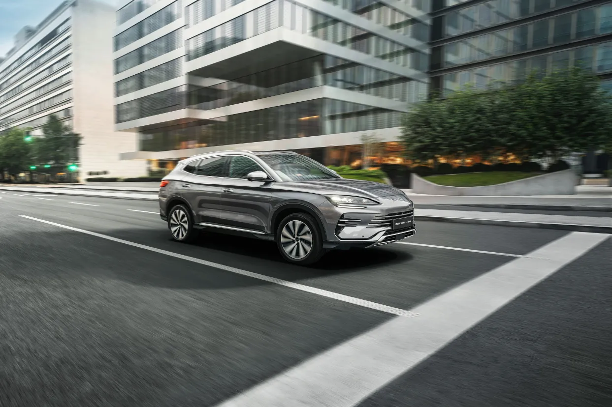 BYD accelera in Italia: crescita a tre cifre e leadership nei Veicoli a Nuova Energia (NEV) ad agosto 2025