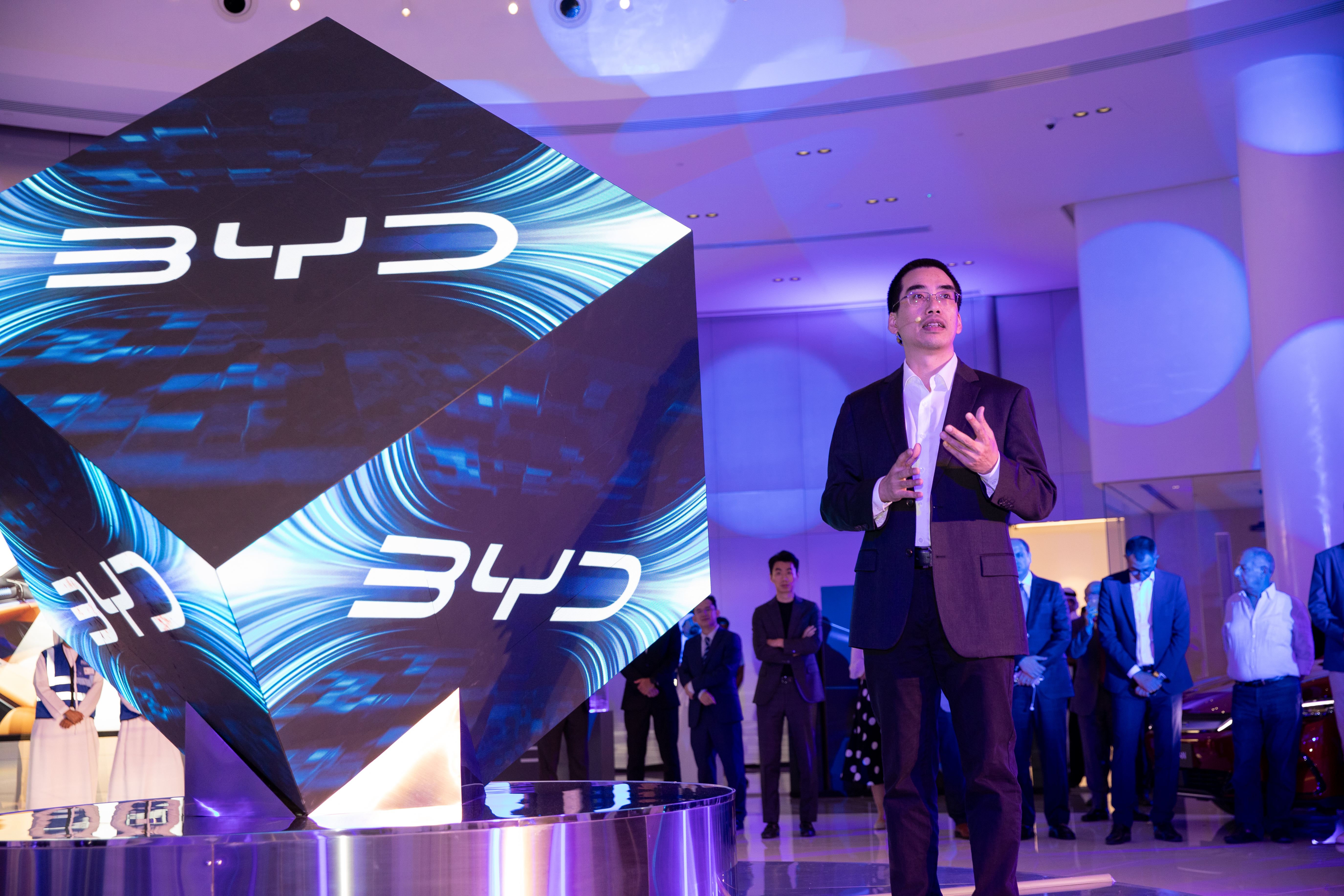 AD Huang, General Manager of BYD Middle East & Africa, gave remarks.