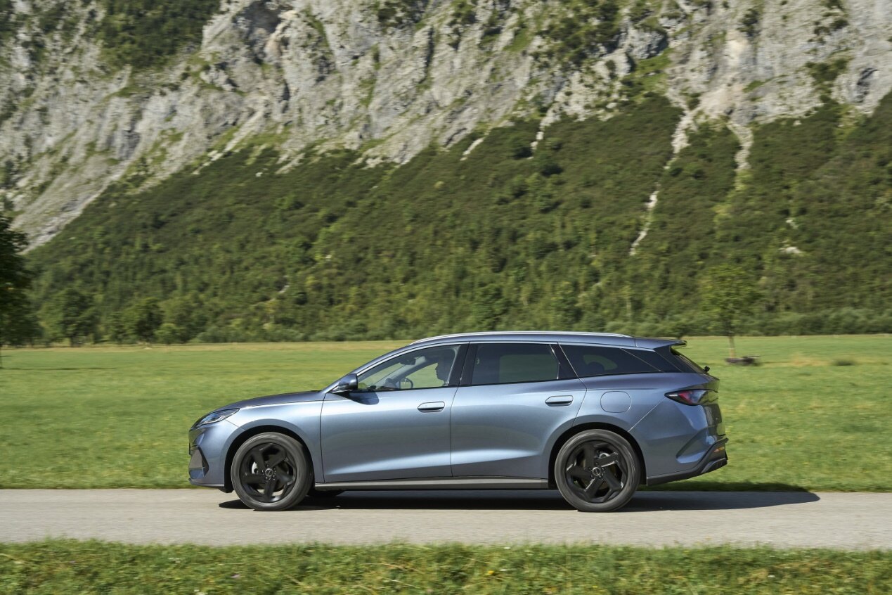 BYD toont volledig elektrische en hybride modellen op autotentoonstelling van Brussel 2026