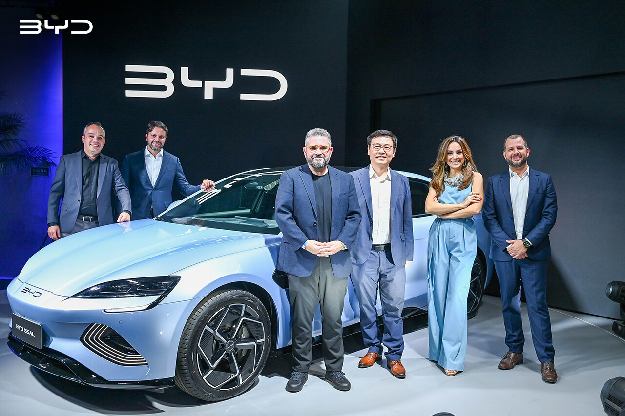 From left to right: Henrique Antunes, Sales Director of BYD Brazil; Alexandre Baldy, Special Advisor to BYD Brazil; Pablo Toledo, Marketing Director of BYD Brazil; Tyler Li, General Manager of BYD Brazil; Millena Machado, renowned Brazilian hostess (and hostess of the BYD SEAL Unveiling); Aikel Mansour, Homologation Manager of BYD Brazil