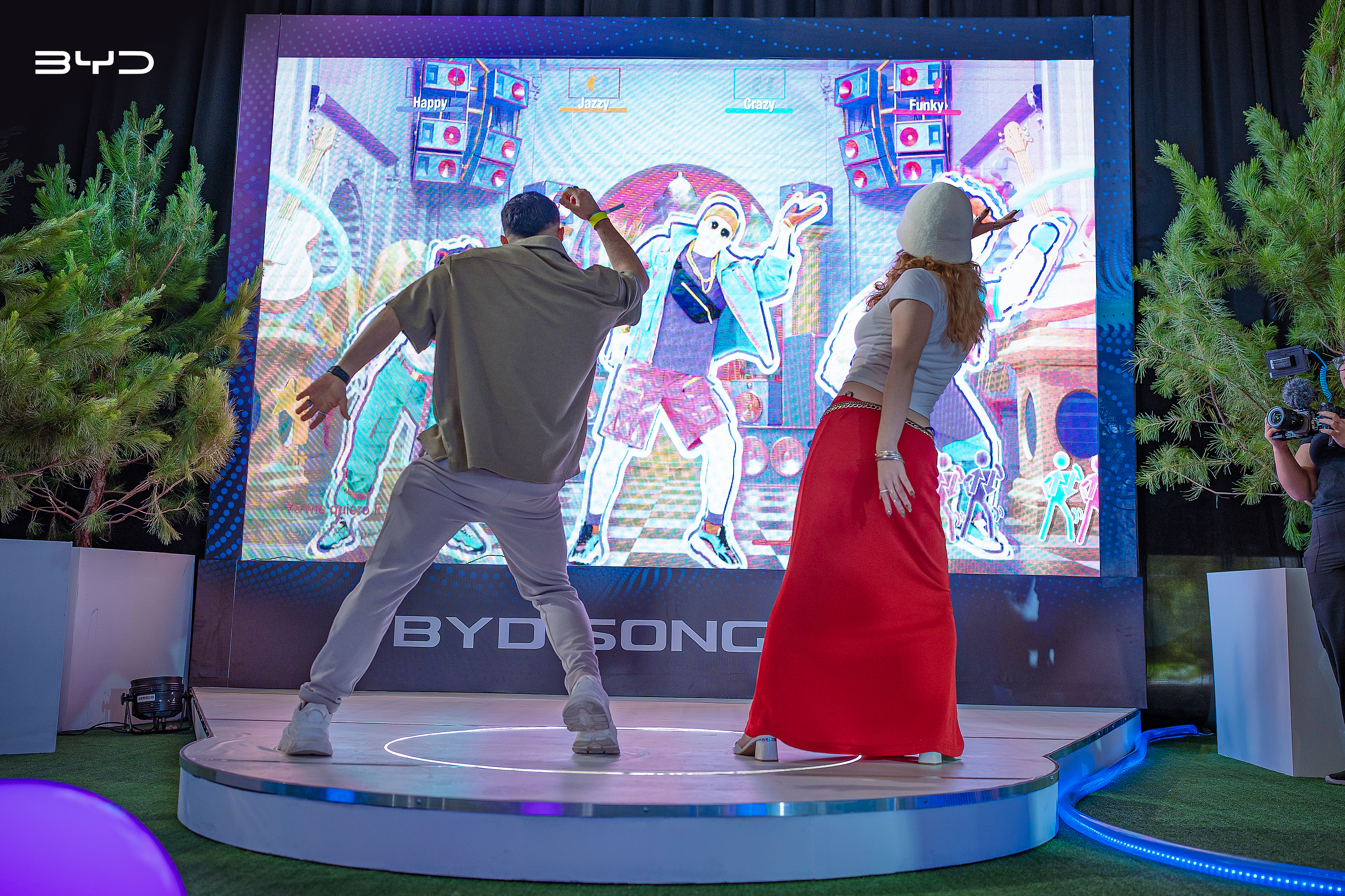 Dance interaction powered by the BYD VTOL function