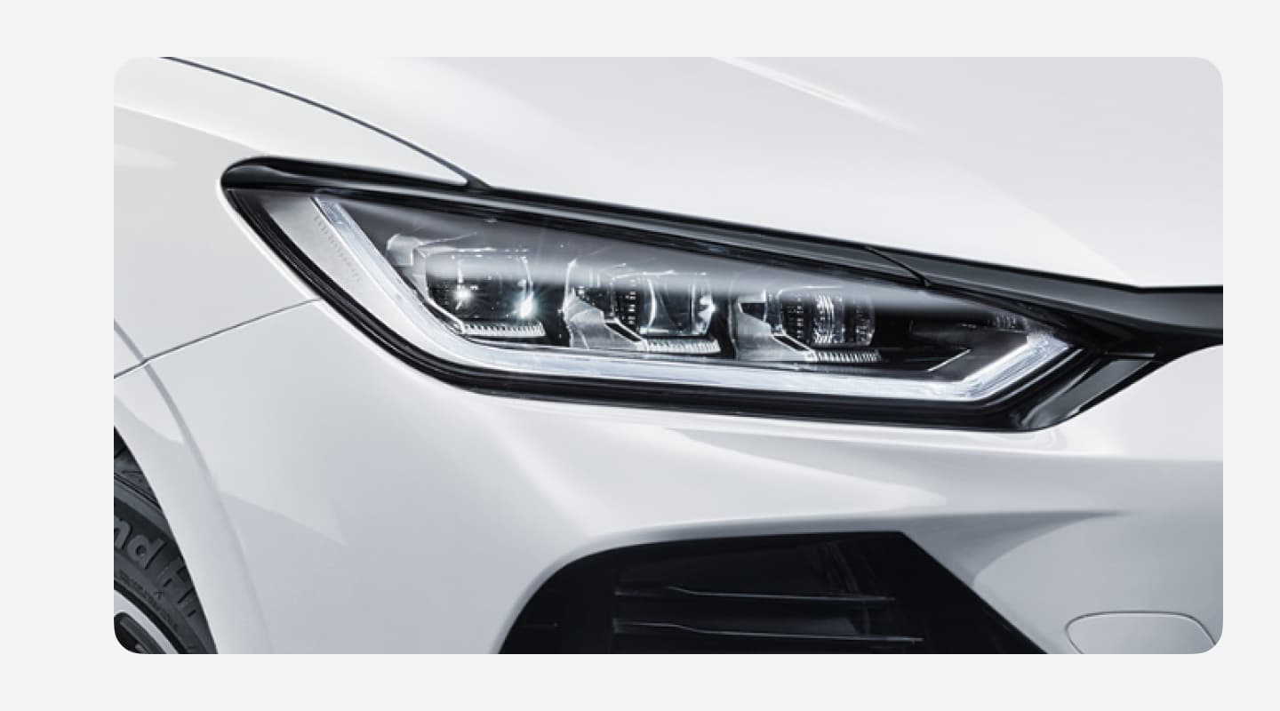 Притягивающие взгляд фары