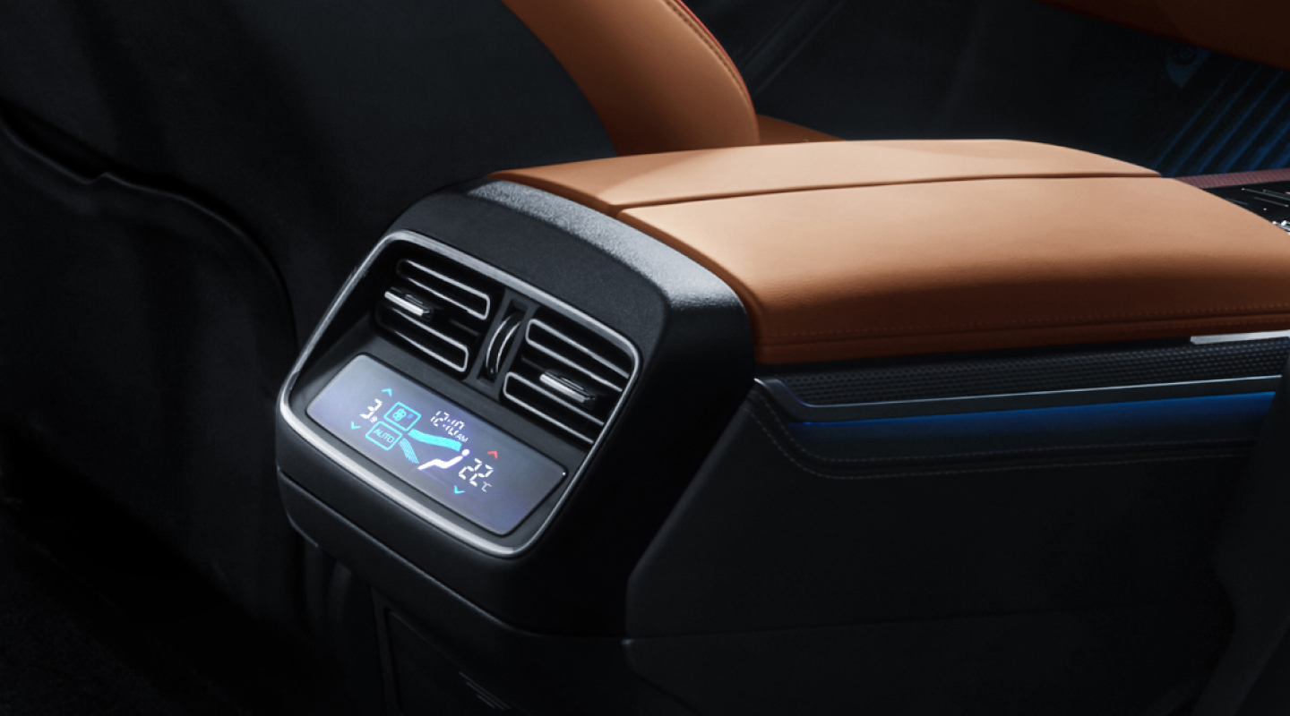 Система кондиционирования воздуха с использованием высокоэффективного теплового насоса, работающего в широком температурном диапазоне