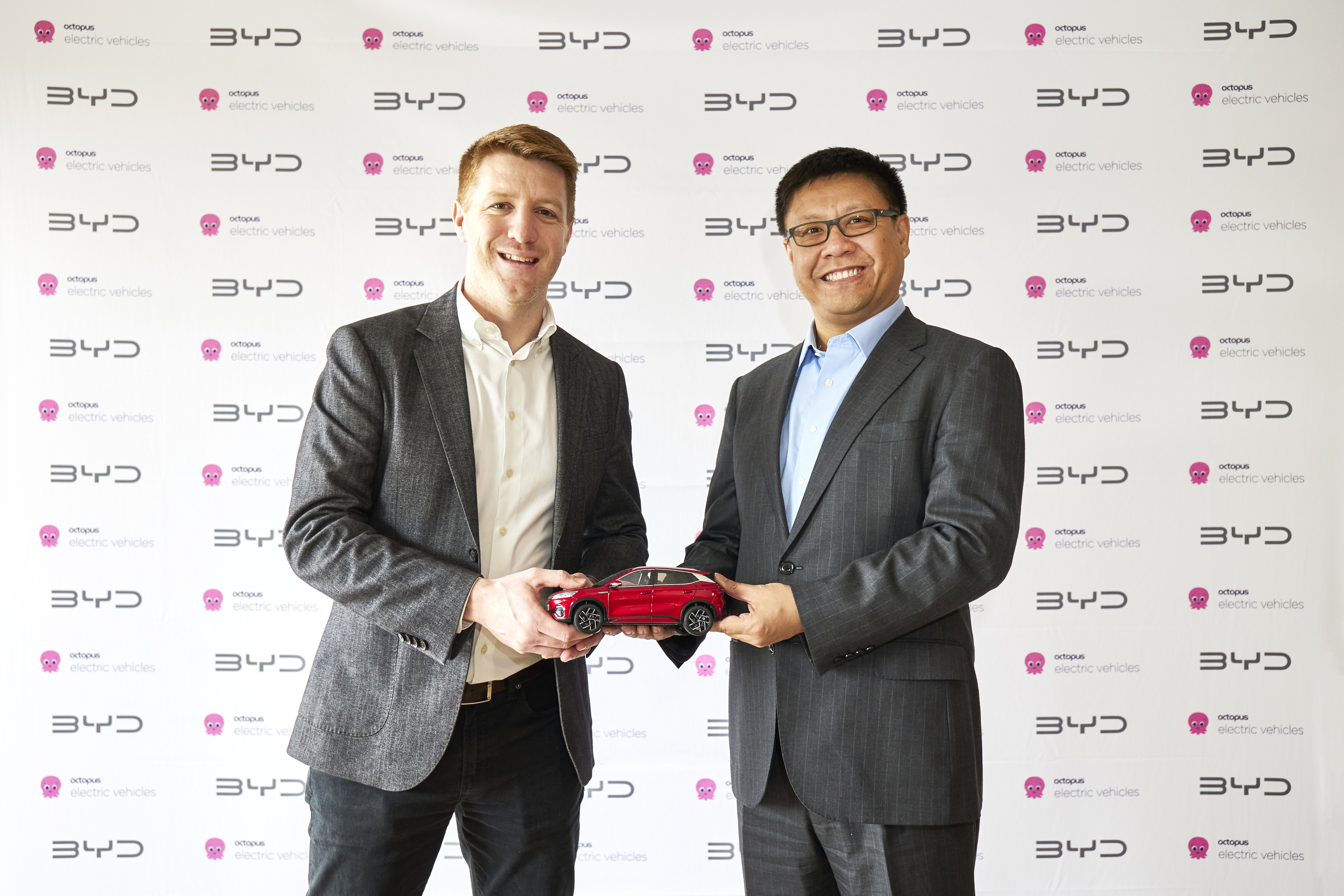 BYD & Octopus EV Cooperation Signing Ceremony