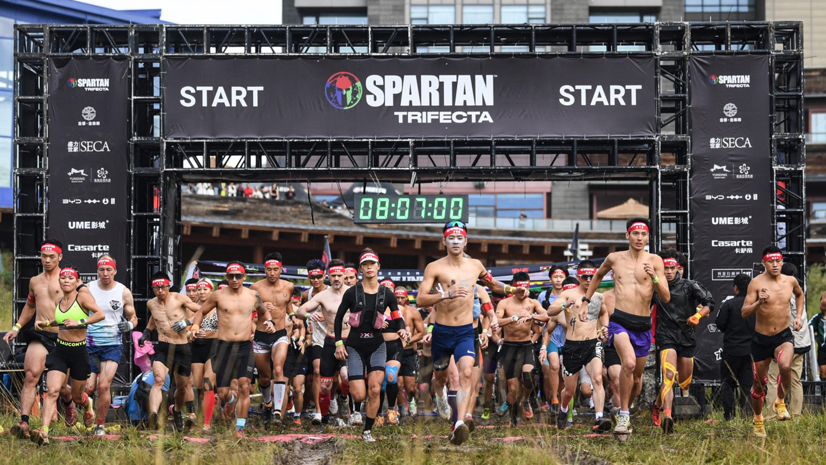 勇士无畏 一路向前