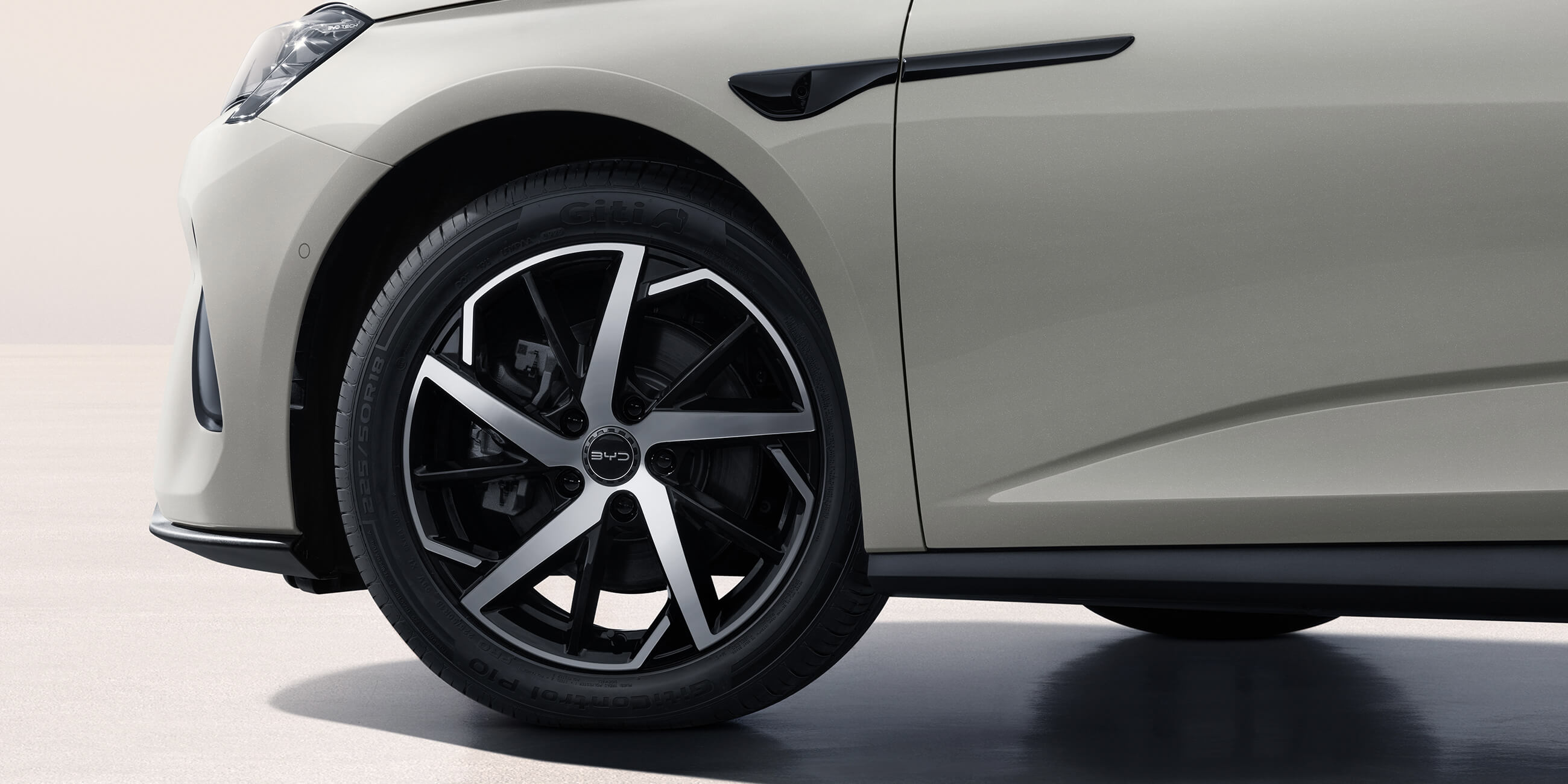 流光影刃18寸铝合金轮毂