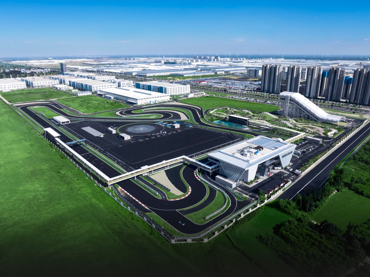 比亚迪郑州赛车场