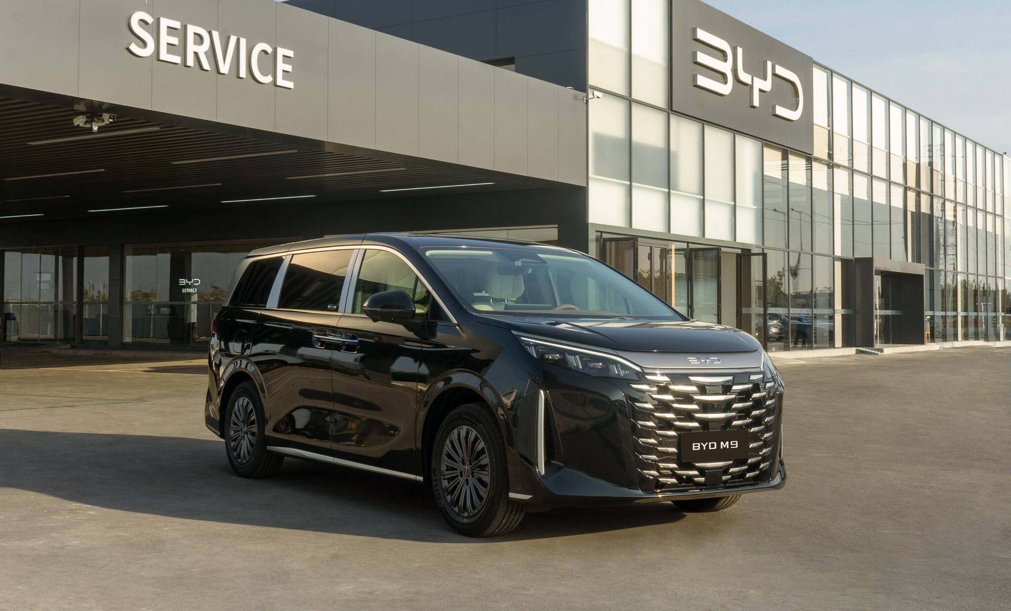 BYD M9