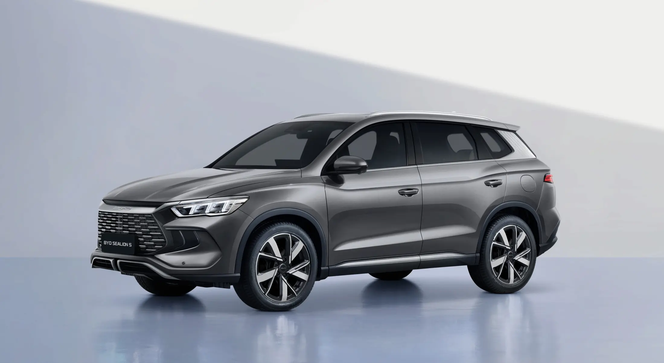 BYD Sealion 5 DM-i